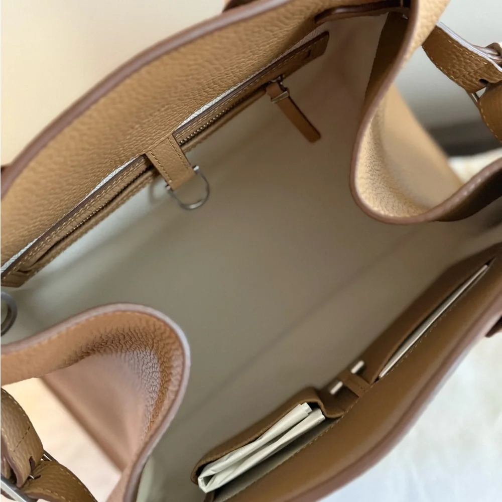 The Row Soft Margaux 12 Bag Sandpit Leather Silver Hardware - Picture 7 of 7